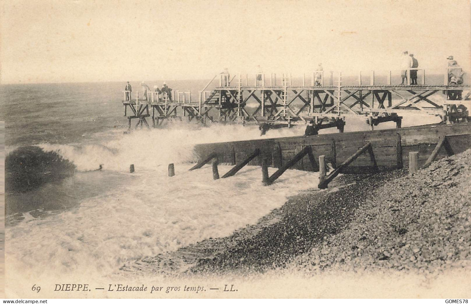 P1-76 DIEPPE-L'ESTACADE PAR GROS TEMPS - Dieppe