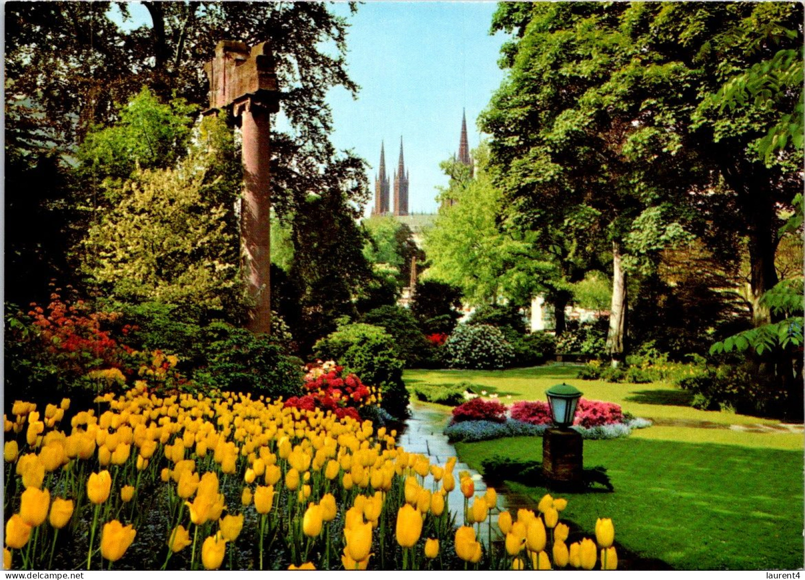 22-5-2024 (5 Z 50) Germany - Wiesbaden Cathedral & Flowers - Eglises Et Cathédrales