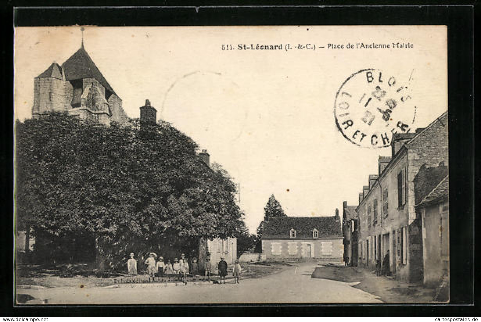 CPA St-Léonard, Place De L`Ancienne Mairie  - Sonstige & Ohne Zuordnung