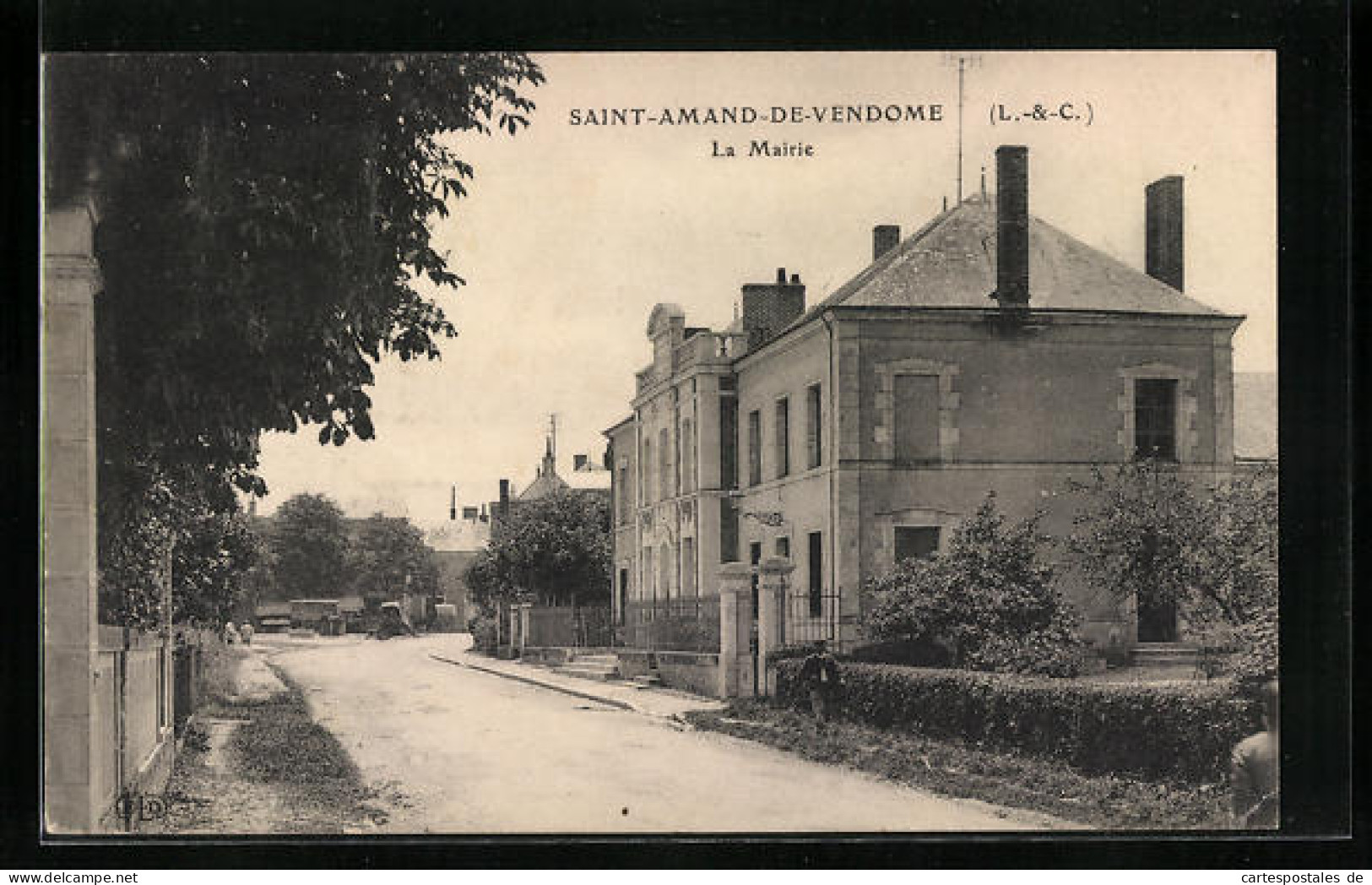 CPA Saint-Amand-De-Vendome, La Mairie  - Vendome