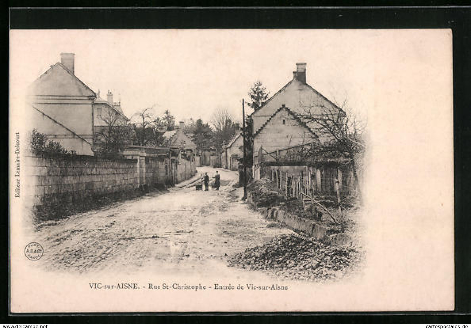 CPA Vic-sur-Aisne, Rue Saint-Christophe, Entrée De Vic-sur-Aisne  - Vic Sur Aisne