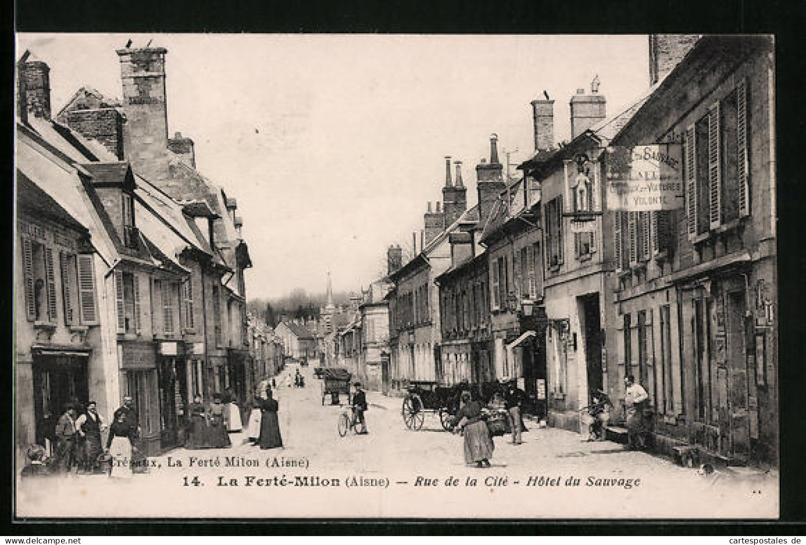 CPA La Ferté-Milon, Rue De La Cité, Hotel Du Sauvage  - Sonstige & Ohne Zuordnung