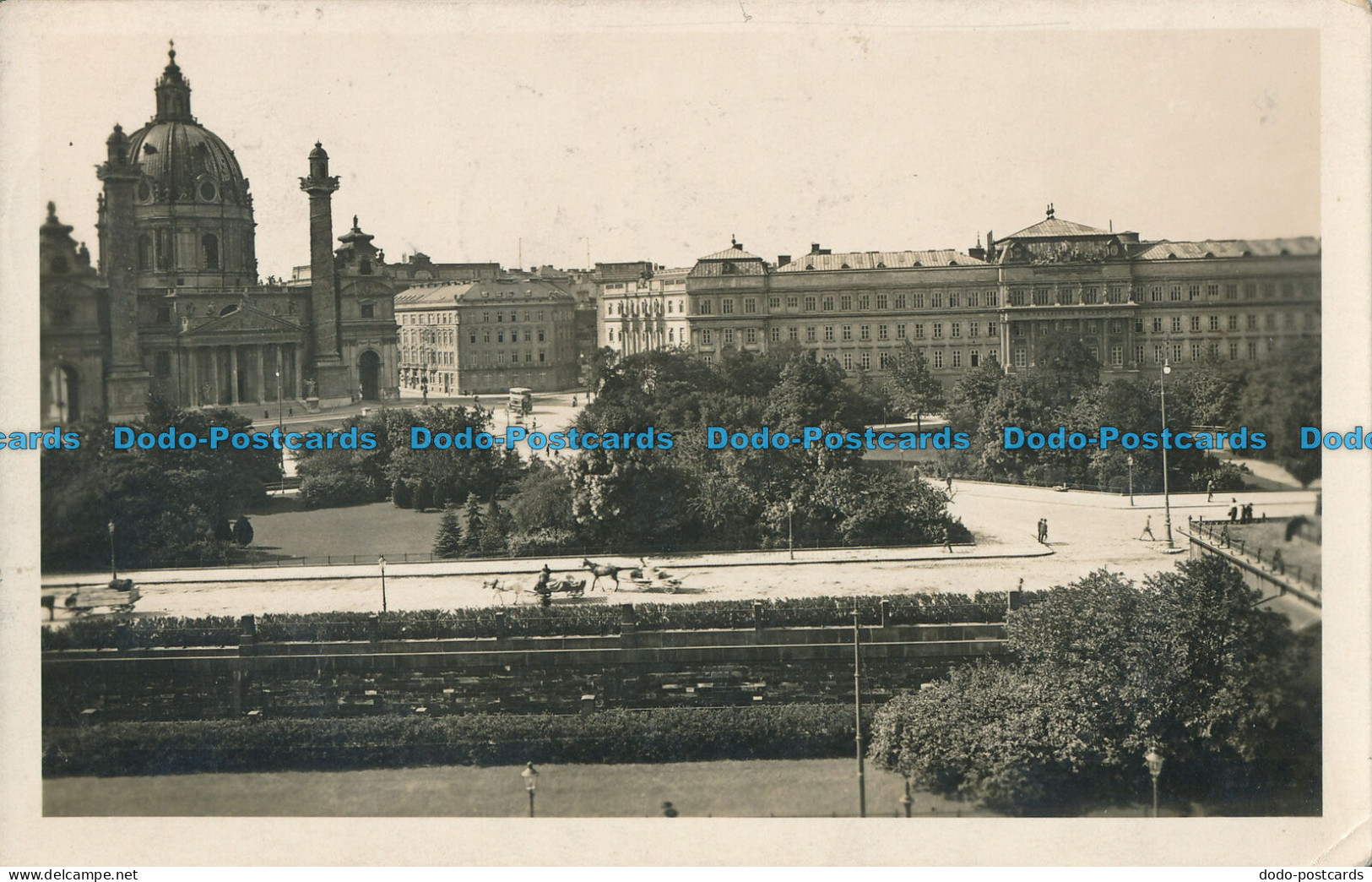 R111784 Wien IV. Karlskirche U. Technische Hochschule. RP. 1928 - Mundo
