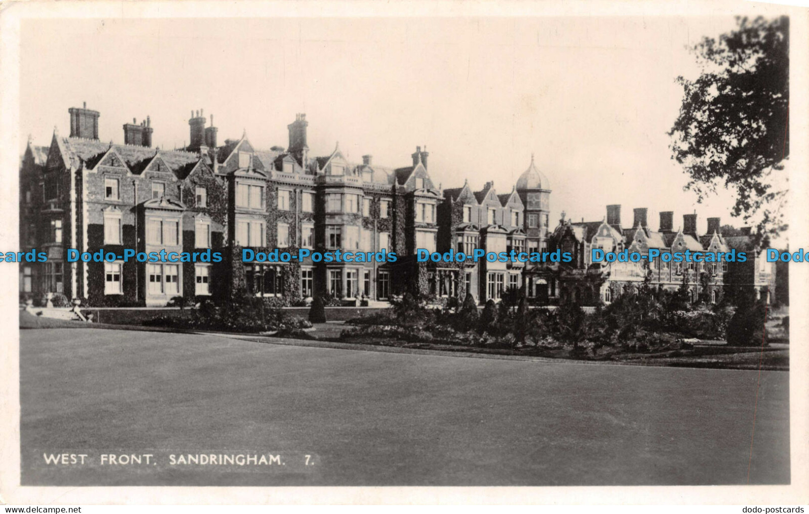 R111816 West Front. Sandringham. Salmon. RP - Welt