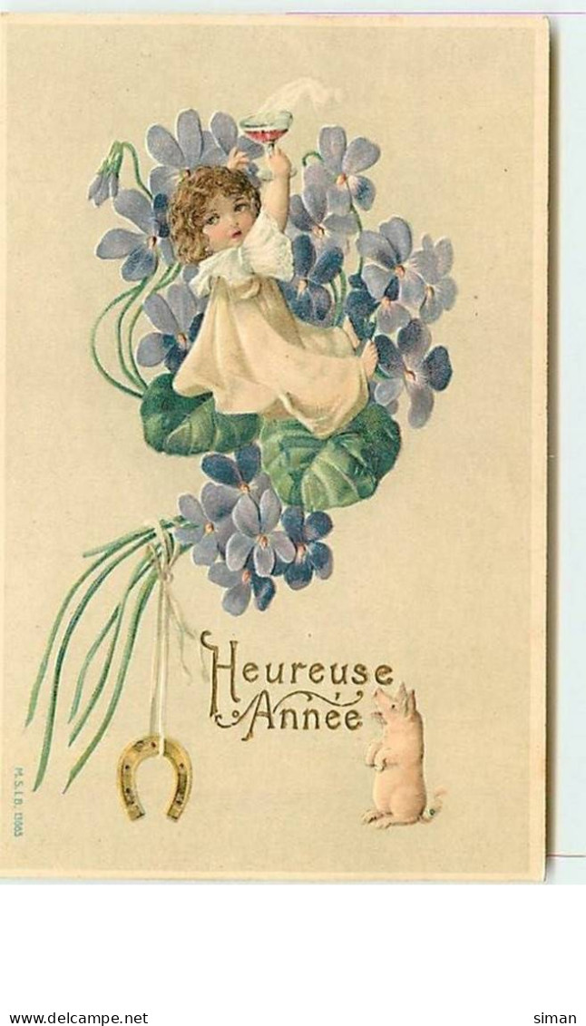 N°6647 - Carte  Gaufrée - Heureuse Année - Fillette Dans Un Bouquet De Violettes Avec Une Coupe - Cochon - Nouvel An