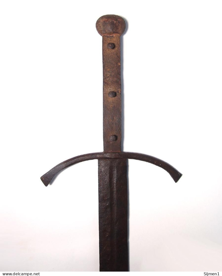 Choice Iron Long Sword With Crescent Guard And Pommel - Blankwaffen