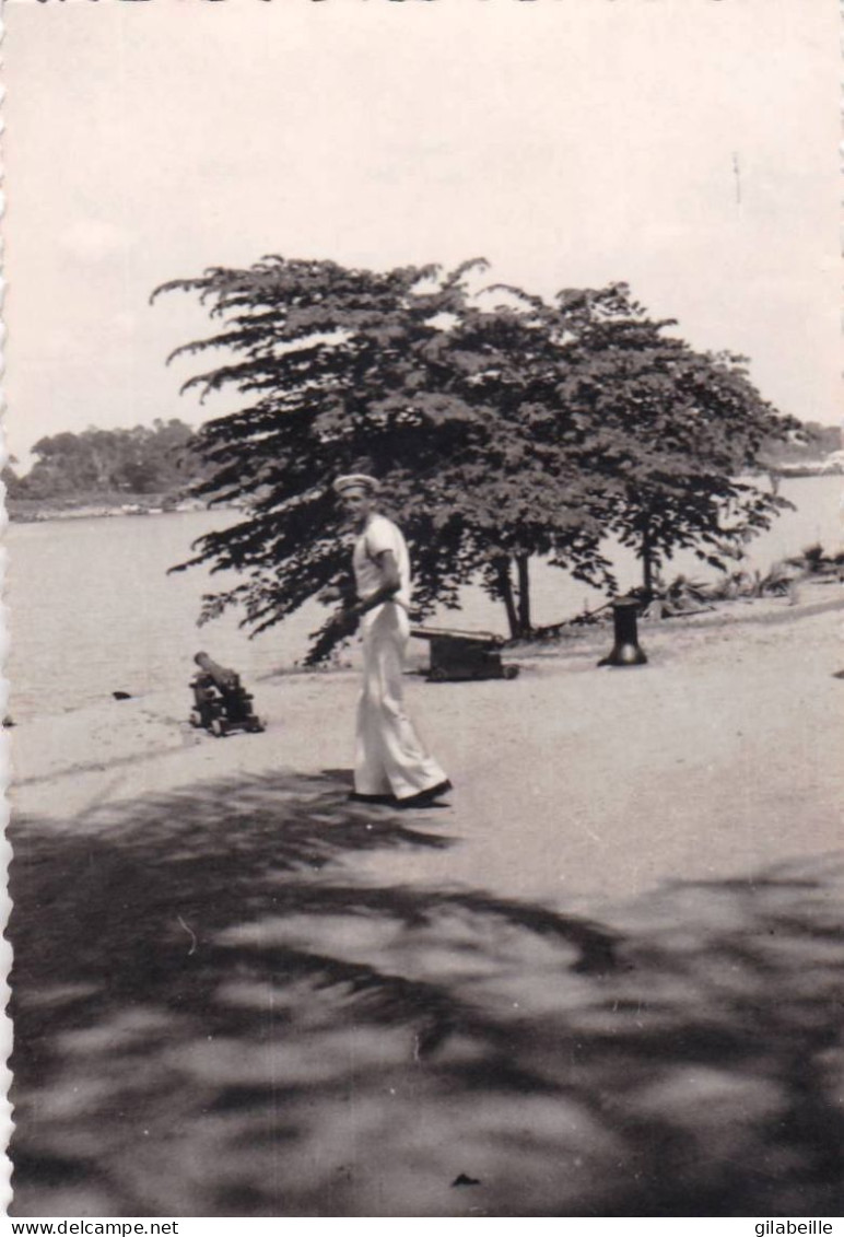 Photo Originale 1954 - Militaria - Cambodge -  Quartier Maitre Le Moullec A Marine Phnom Penh - Krieg, Militär