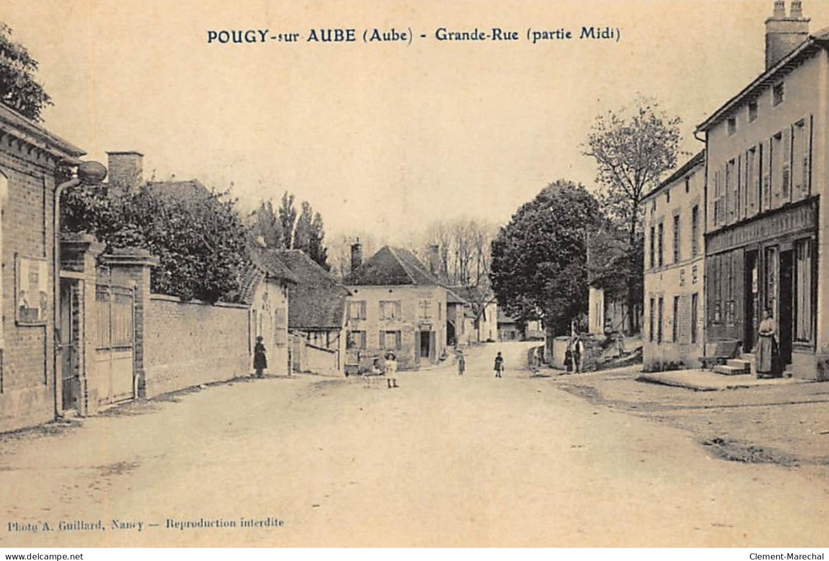 POUGY-sur-AUBE : Grande-rue (partie Midi) - Etat - Autres & Non Classés