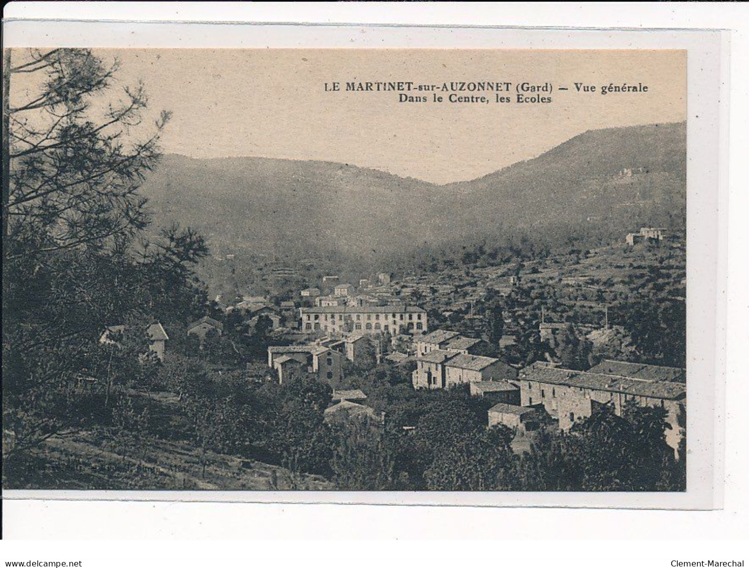 LE MARTINET-sur-AUZONNET : Vue Générale, Dans Le Centre, Les Ecoles - Très Bon état - Other & Unclassified