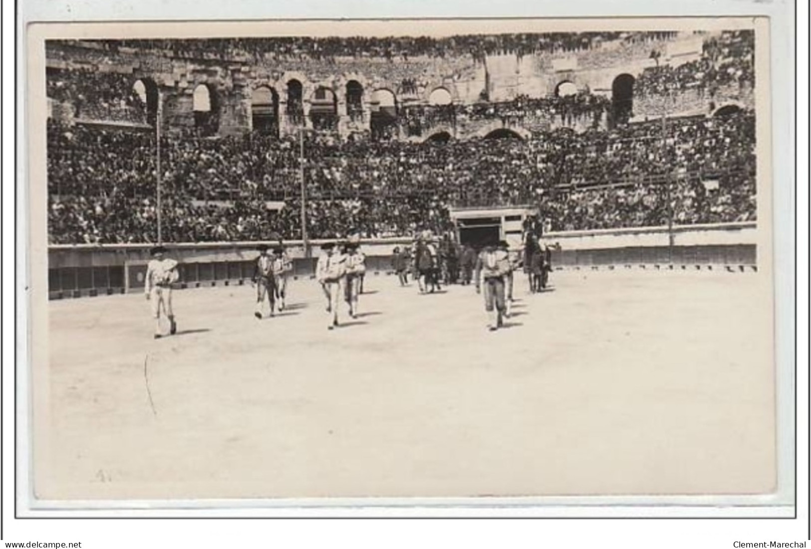 NIMES : Corrida Le 16 Mai '37 - Le """"paseo"""" Défilé - CARTE PHOTO - Très Bon état - Nîmes