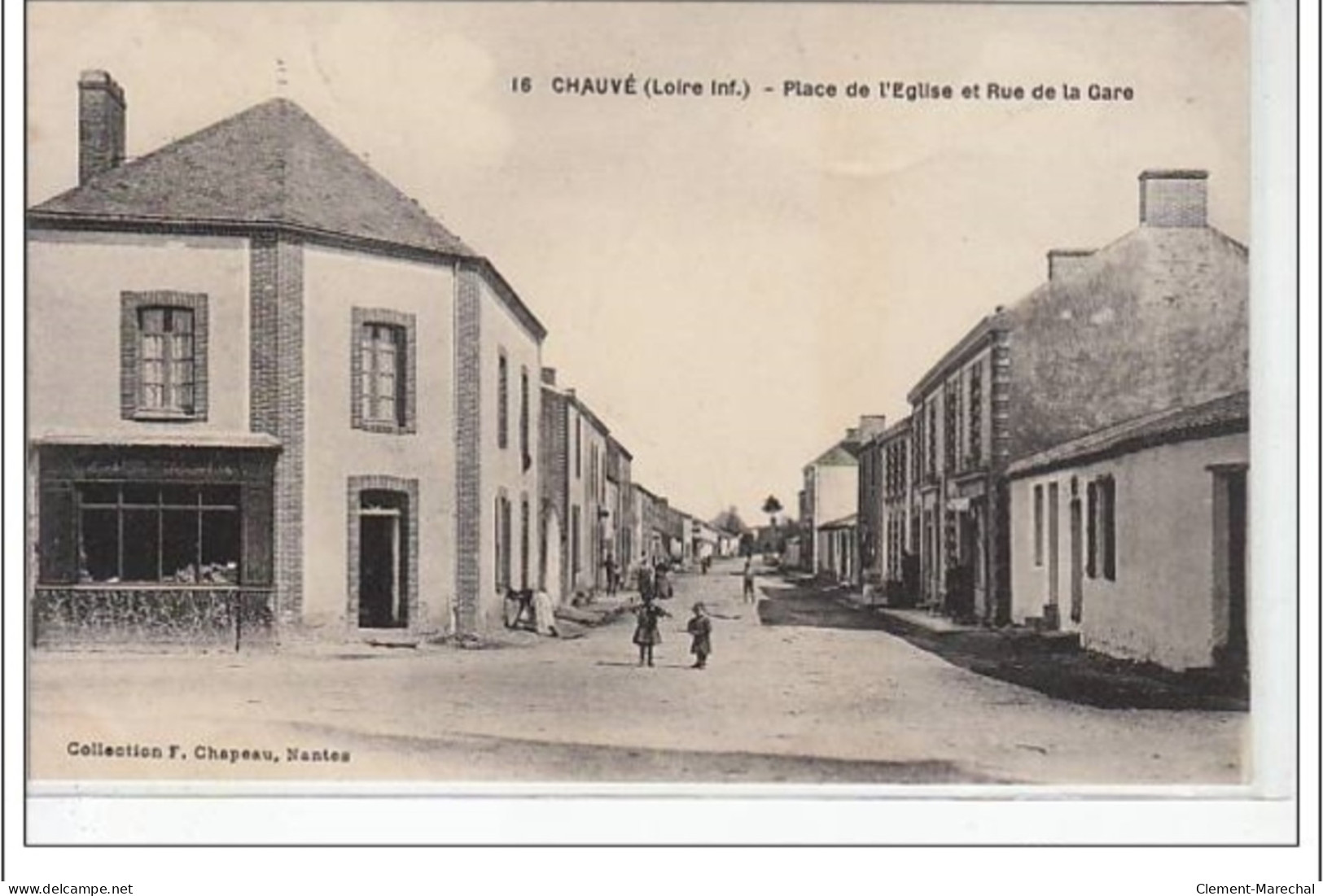 CHAUVE - Place De L'église Et Rue De La Gare - Très Bon état - Sonstige & Ohne Zuordnung