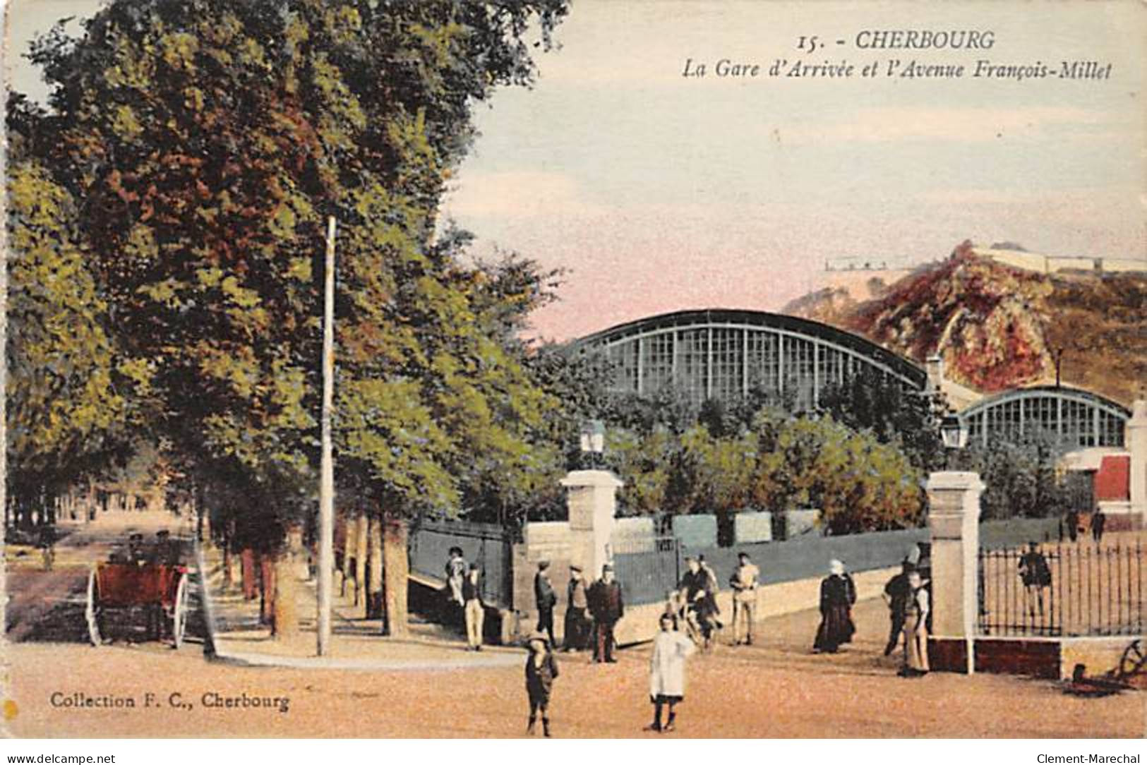 CHERBOURG - La Gare D'Arrivée Et L'Avenue François Millet - Très Bon état - Cherbourg