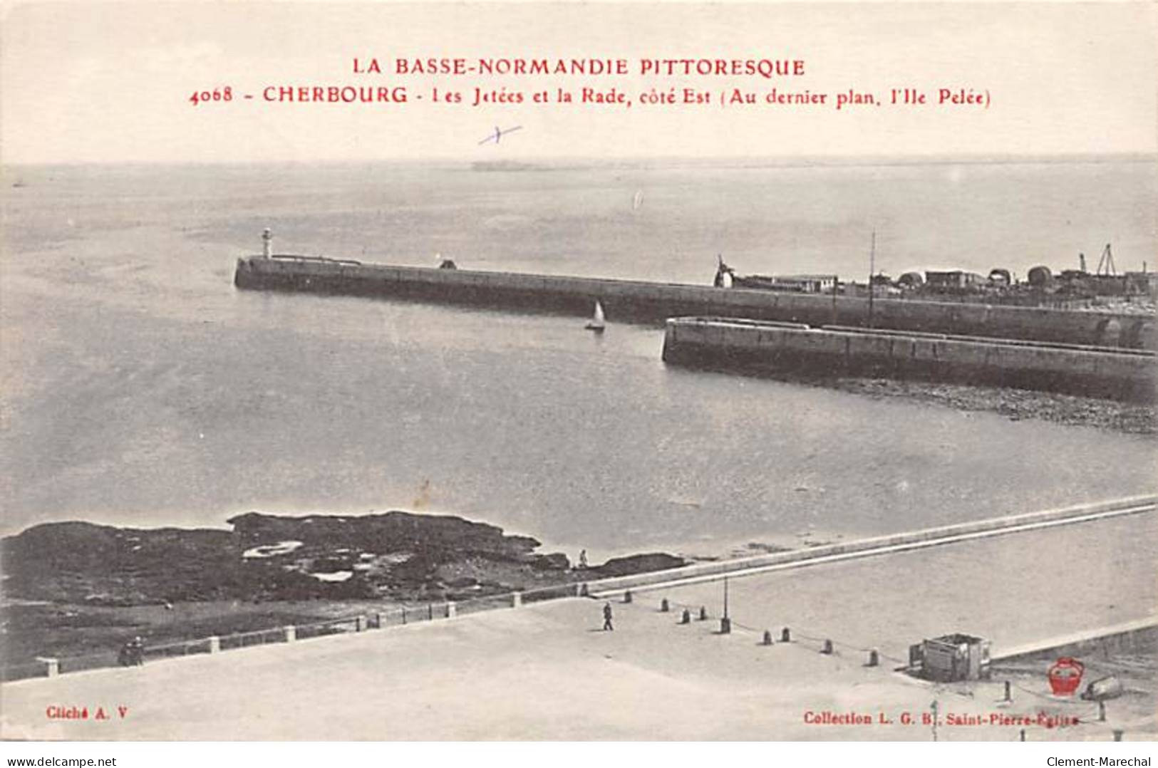 CHERBOURG - Les Jetées Et La Rade - Très Bon état - Cherbourg