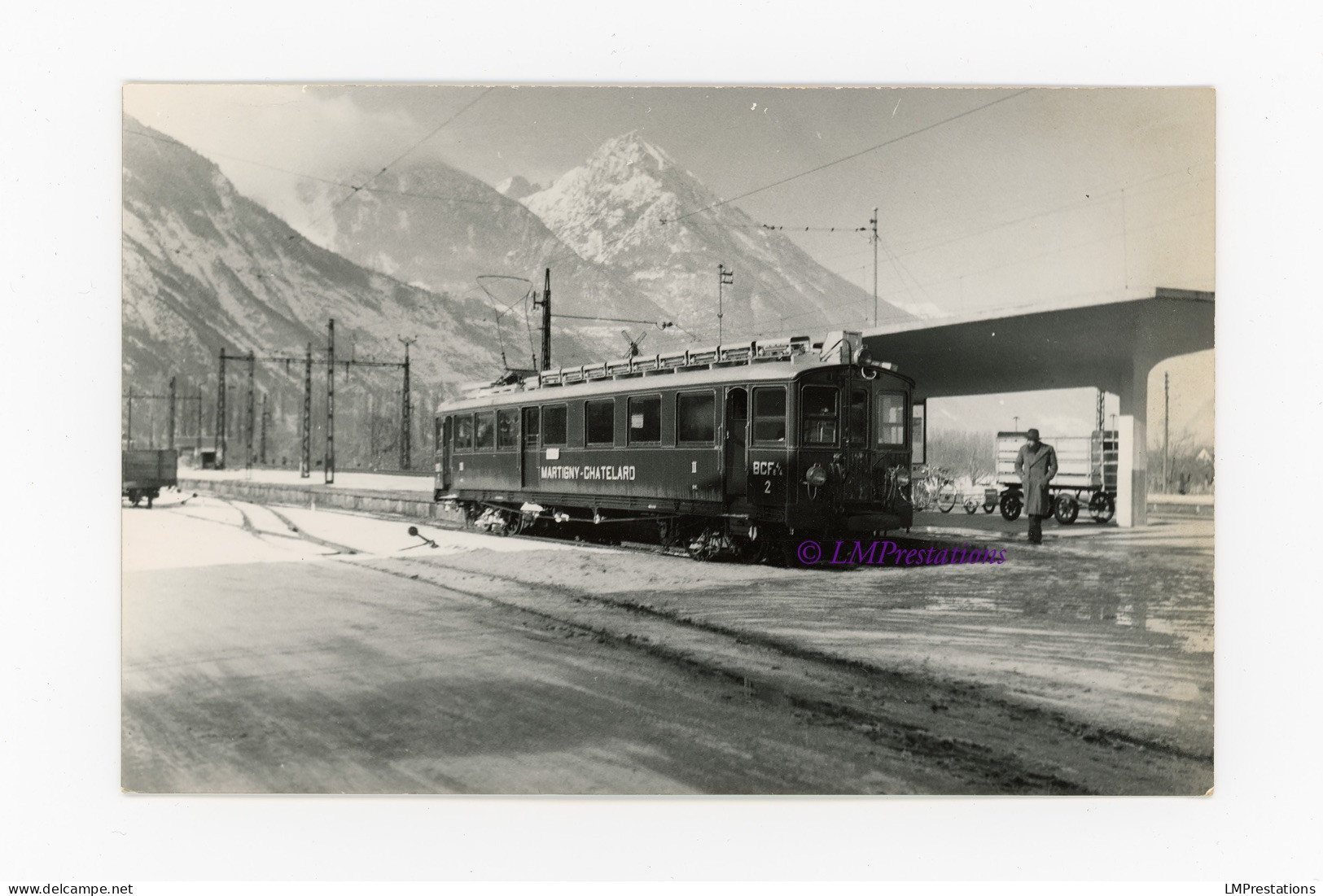 Photo Automotrice MC BCFe 4/4 2 Gare 1953 Valais VS Suisse CH Locomotive Gare Chemin Fer Montagne Martigny Châtelard - Eisenbahnen