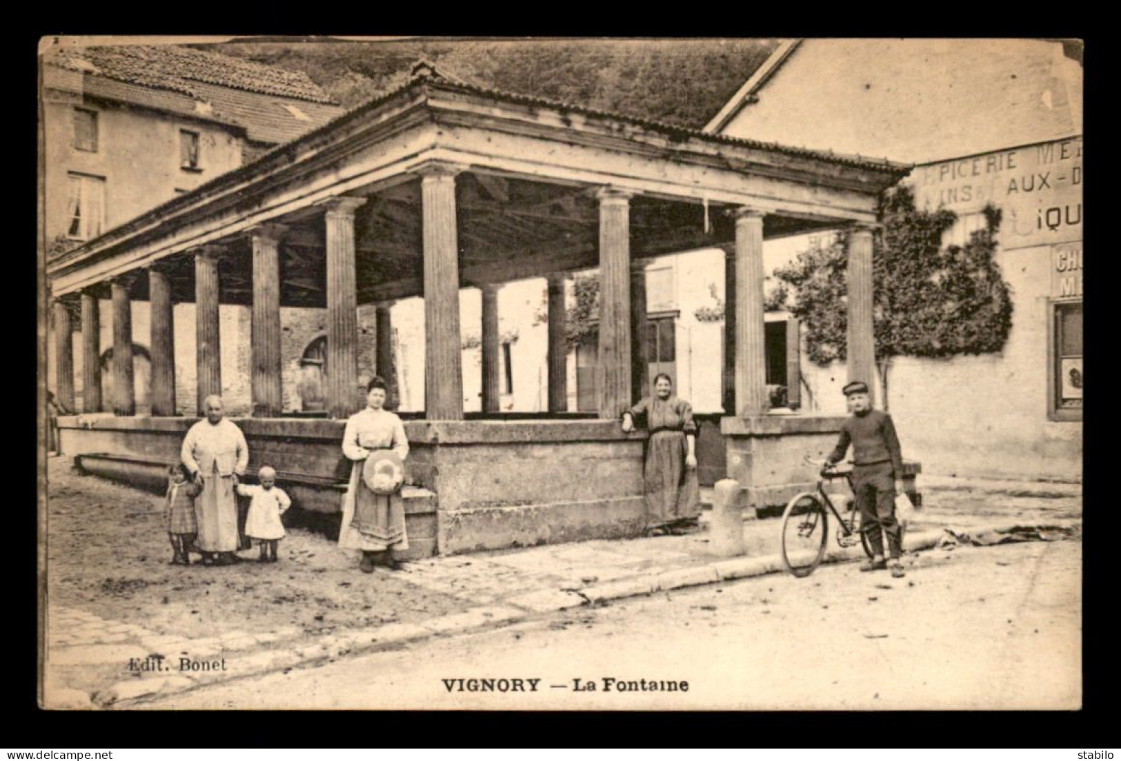 52 - VIGNORY - LA FONTAINE - Vignory