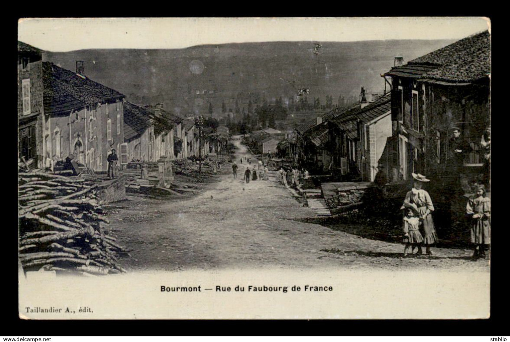 52 - BOURMONT - RUE DU FAUBOURG DE FRANCE - Bourmont