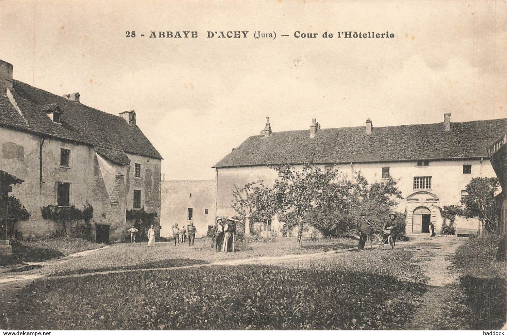 ABBAYE D'ACCEY : COUR DE L'HOTELLERIE - Autres & Non Classés