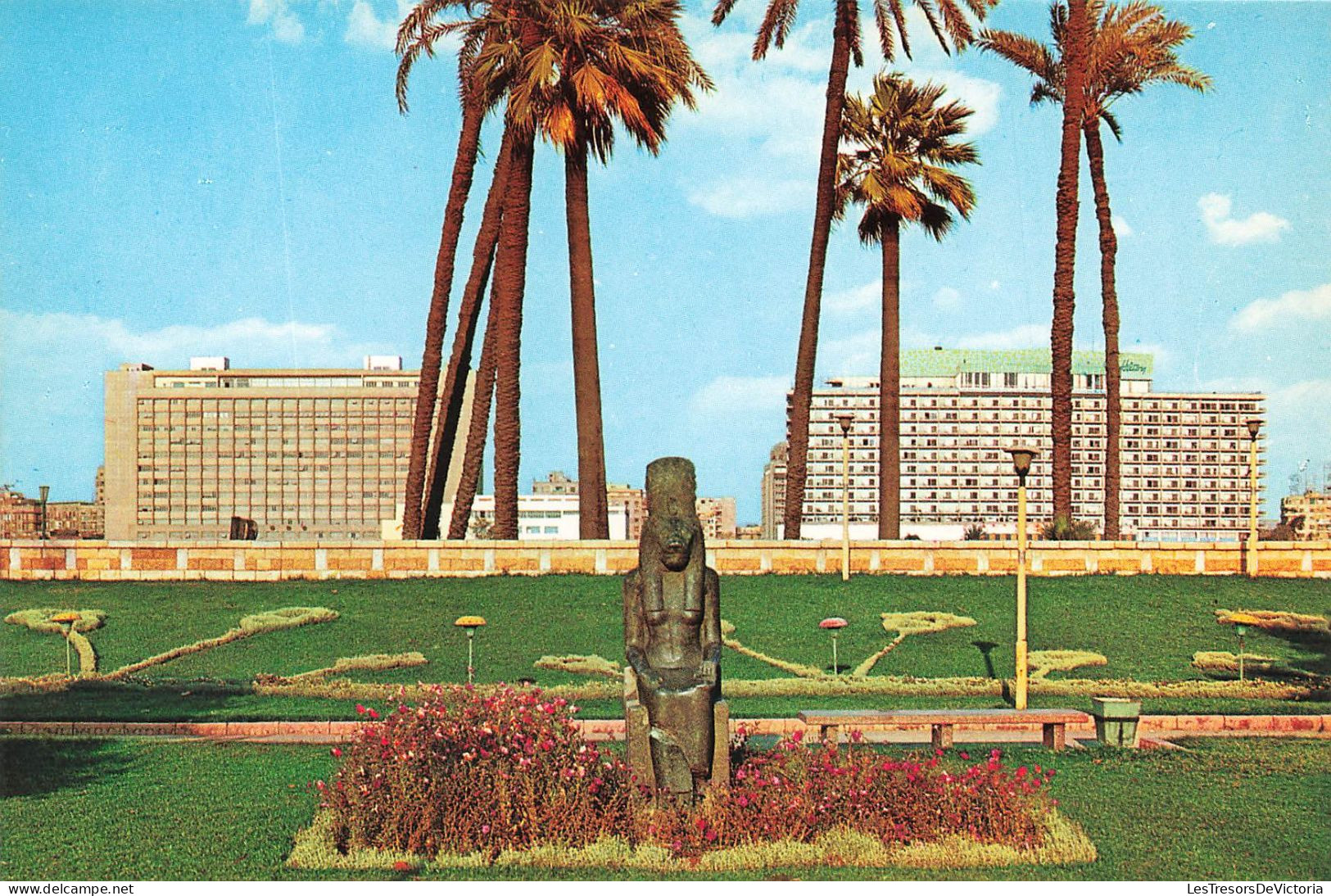 EGYPTE - Le Caire - L'hôtel Hilton Et Le Siège De L'Union Socialiste Arabe - Carte Postale - Caïro