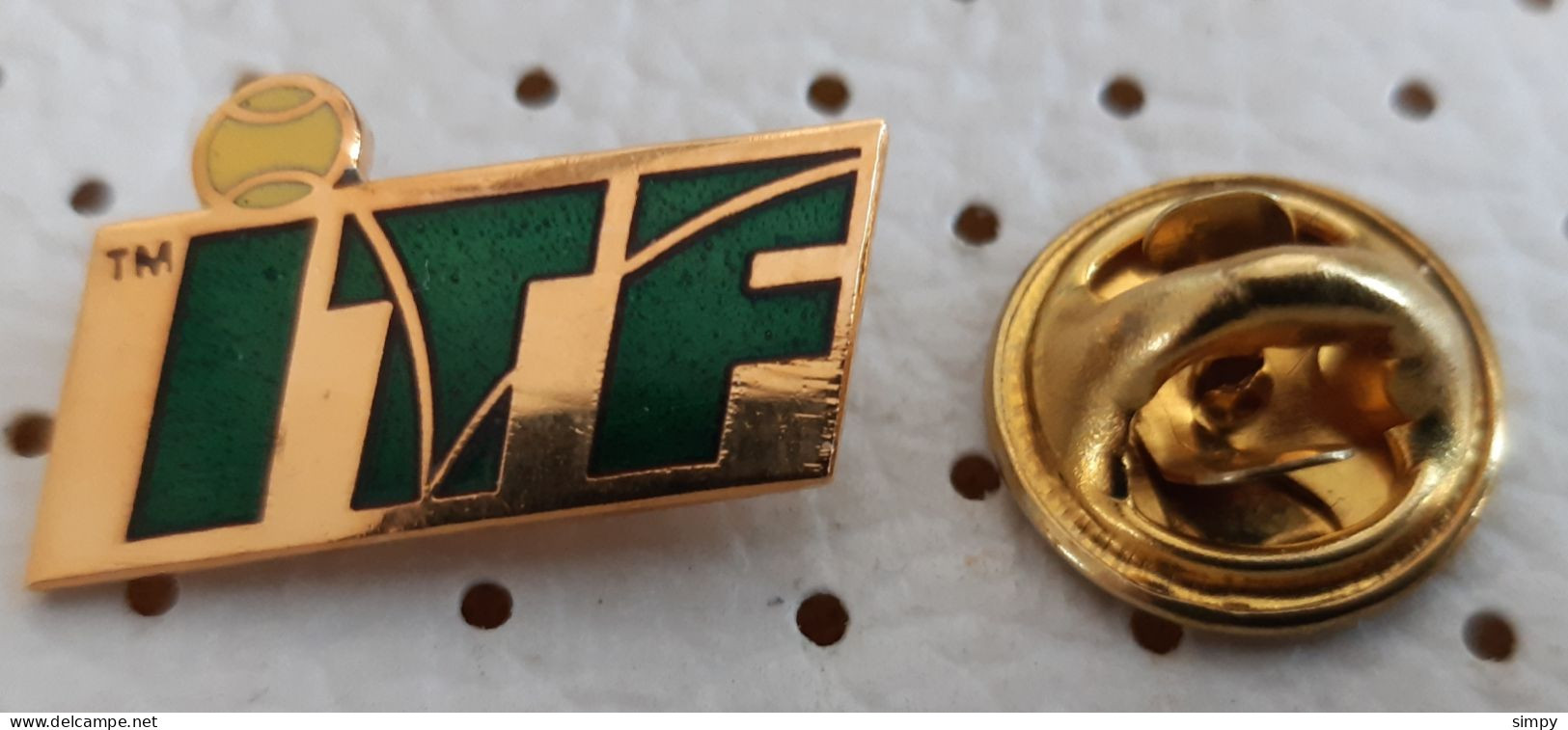 ITF International Tennis Federation Pin - Tennis