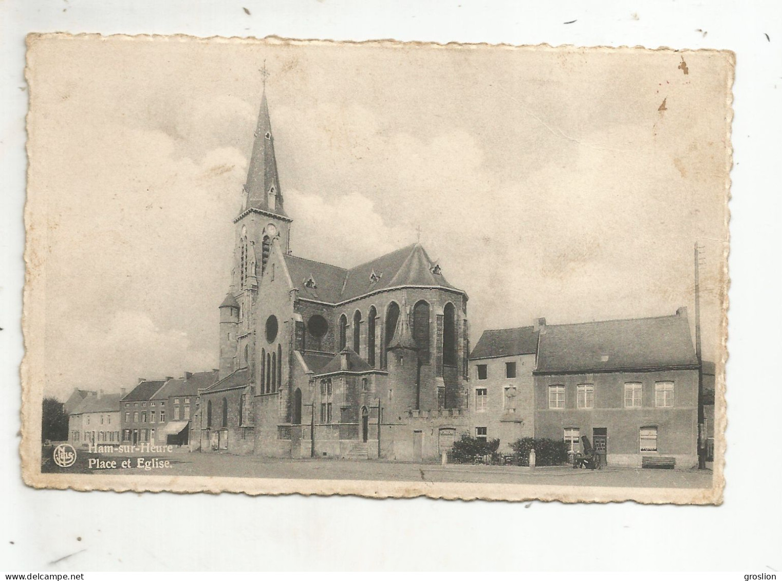 HAM SUR HEURE PLACE ET EGLISE - Ham-sur-Heure-Nalinnes
