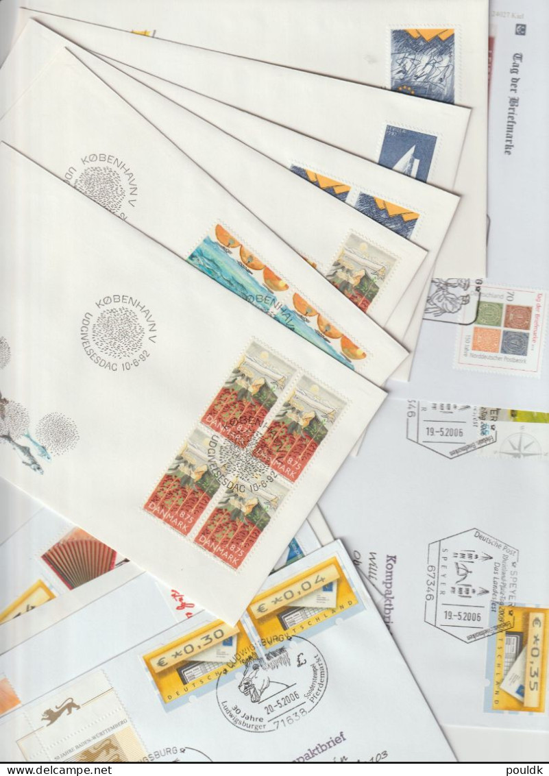650 covers from every corner of the world. FDC, PC, MX and ordinary covers, mostly modern, odds and ends. Do not expect