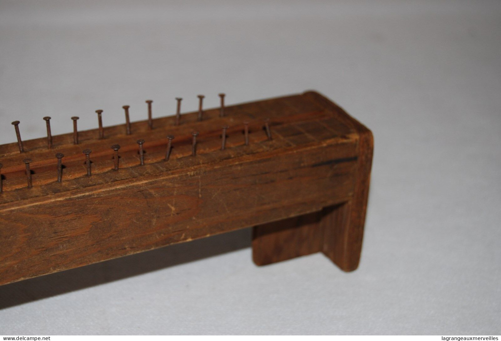 C178 Ancien Jouet De Bois - Crochet - Couture ? - Jouets Anciens