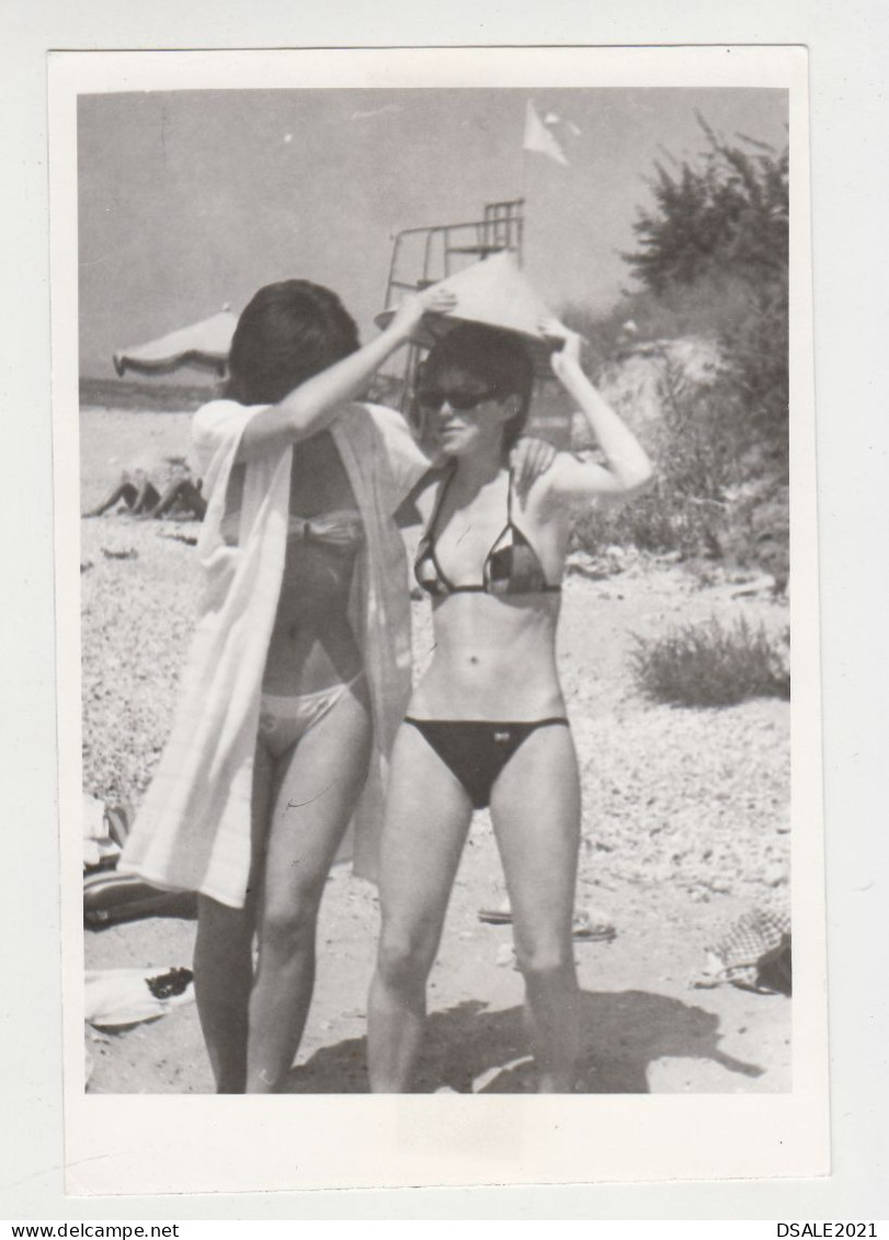 Two Sexy Young Woman, Sexy Lady With Swimwear, Bikini, Summer Beach Pose, Vintage Orig Photo Pin-up 8.9x13.3cm. (32331) - Pin-up