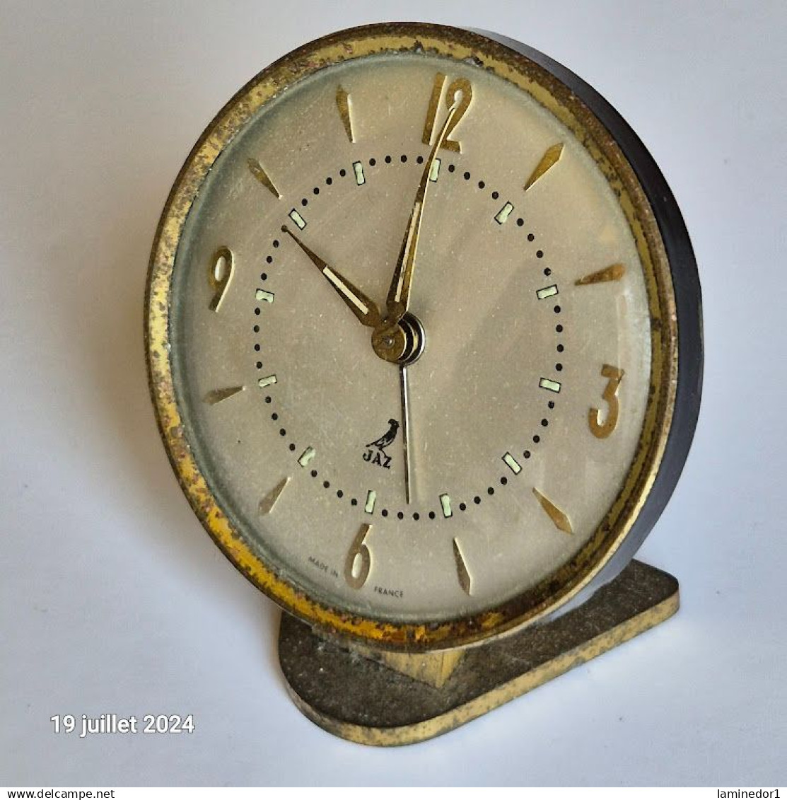 élégant Petit Réveil Mécanique à Remonter Vintage Signé Jaz., Made In France - Alarm Clocks