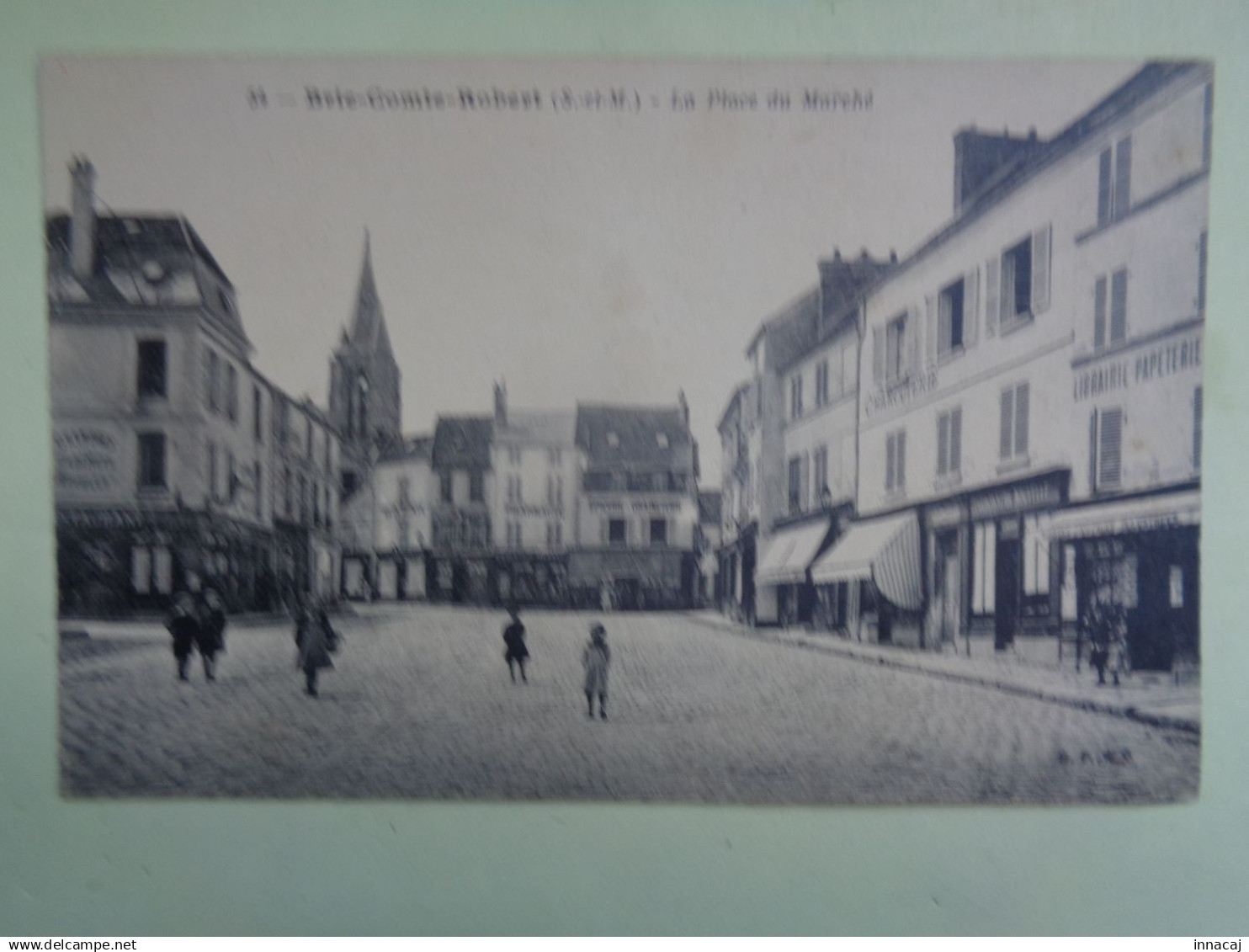 75-2-226             BRIE-COMTE-ROBERT    La Place Du Marché - Brie Comte Robert