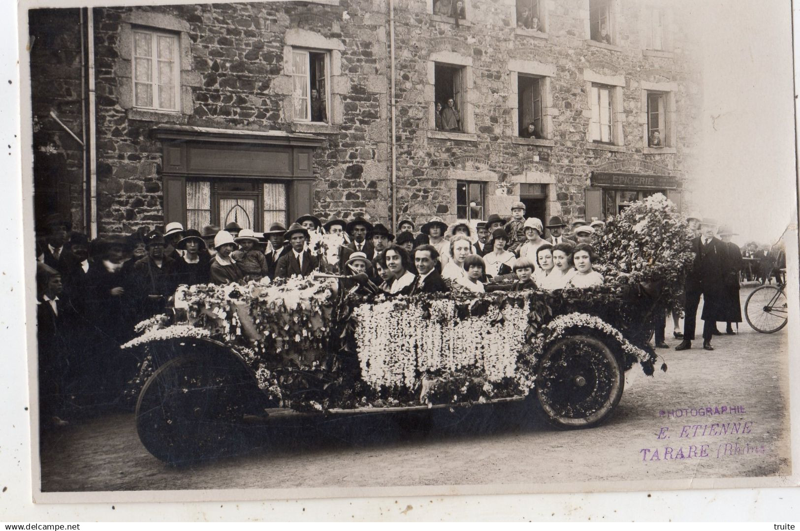 TARARE FETE DES MOUSSELINES ( PHOTOGRAPHIE ) AUTOMOBILE - Tarare