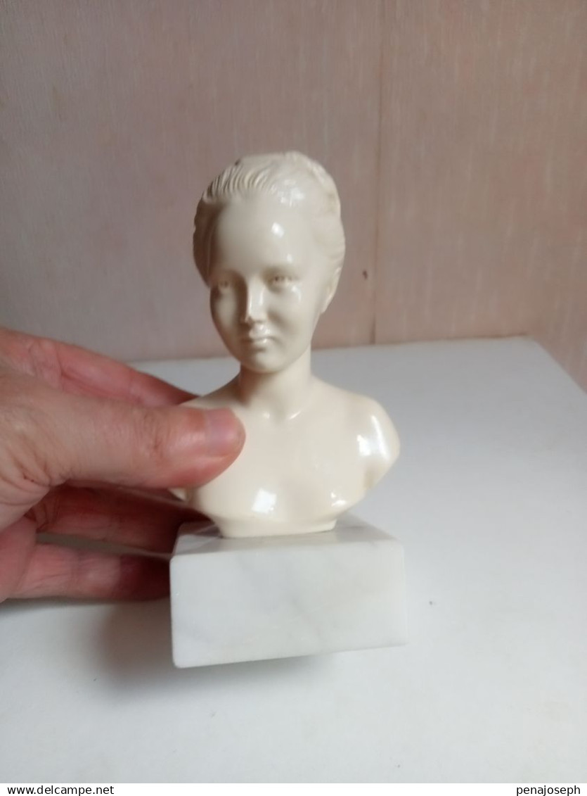 Statuette Ancienne En Marbre Buste Hauteur 16 Cm X 9 Cm - Pietre E Marmi