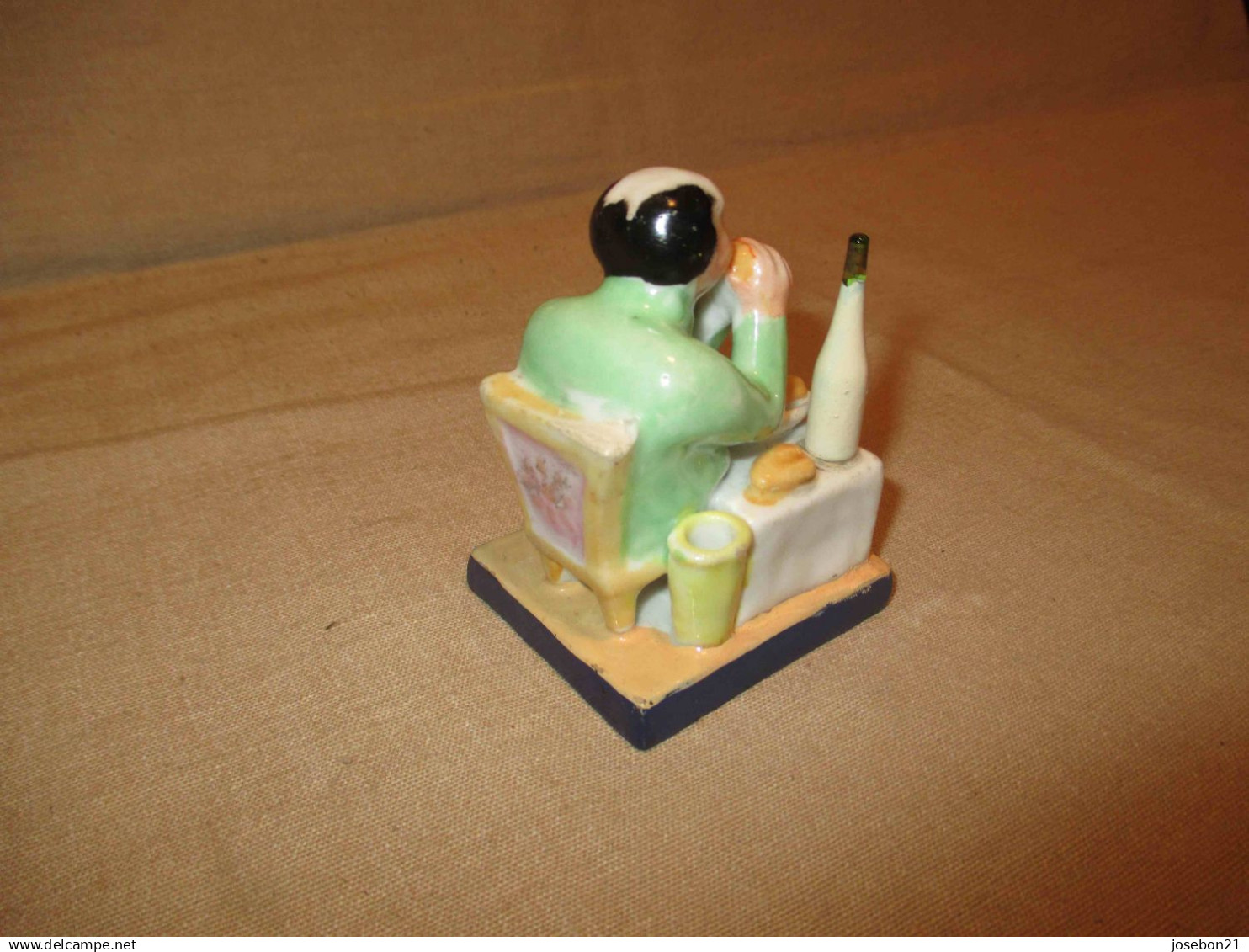 Ancien Encrier En Porcelaine De Vieux Paris Homme à Table XIX ème - Calamai