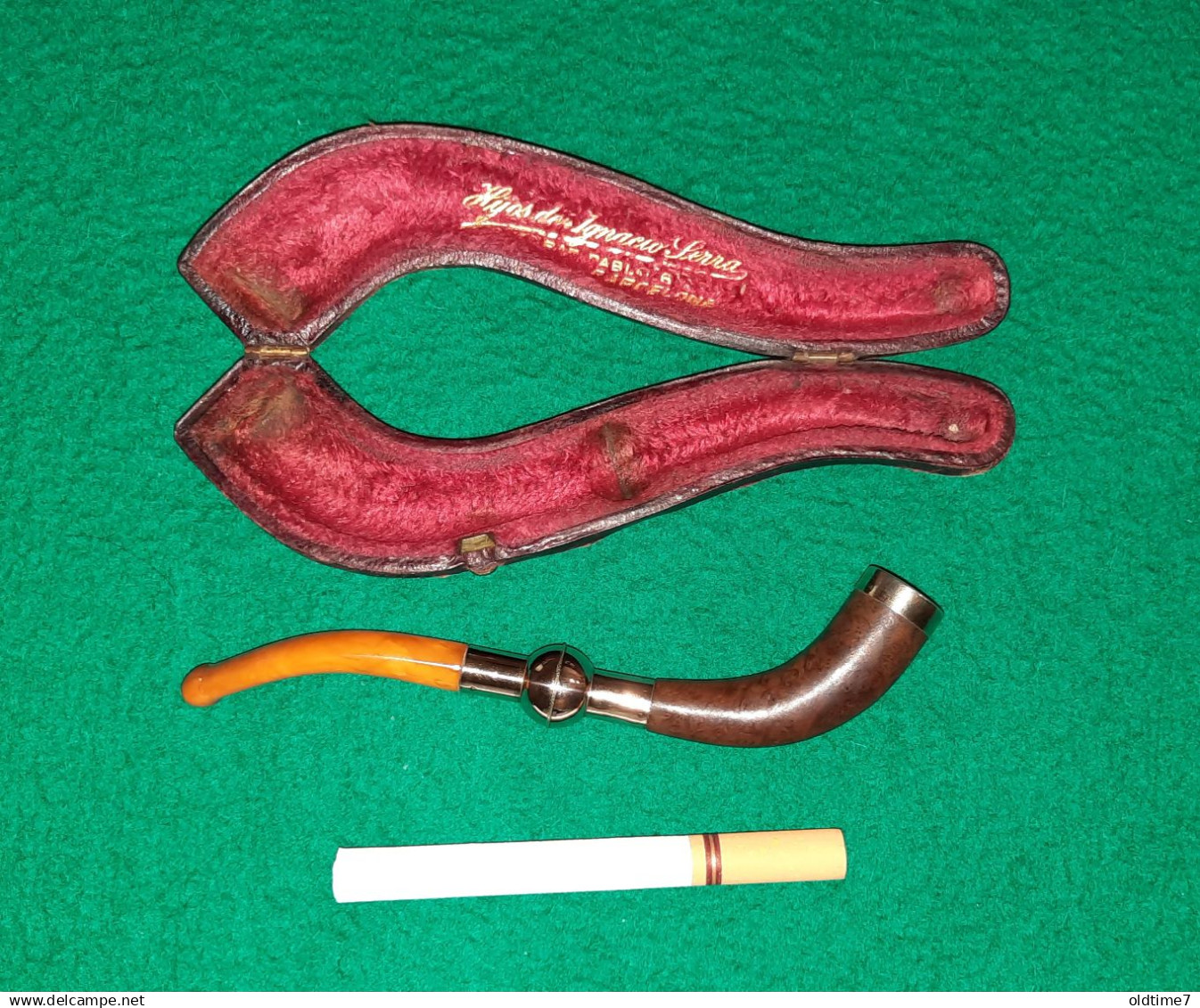 Two pipes one foan other gold