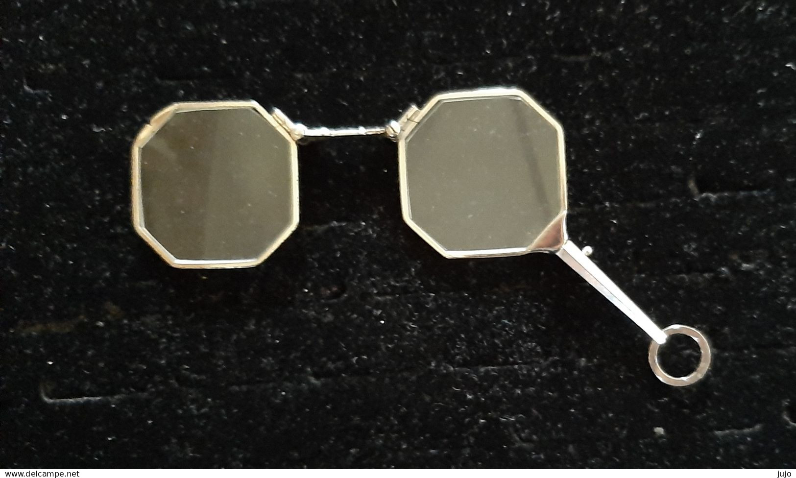 Autres Collections - Binocle Repliable - Lorgnon Face à Main - Faisant Loupe De La  Maison L. Giroux Paris  Avec Etui - Lunettes