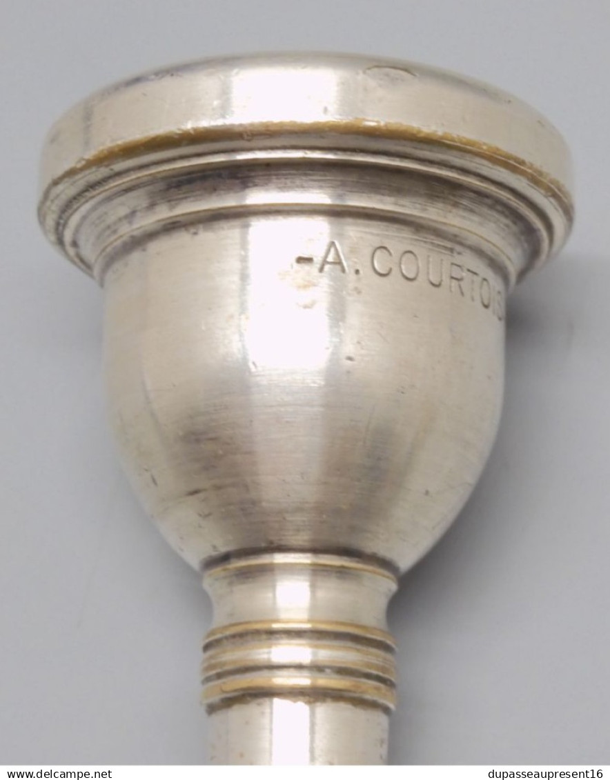 -ANCIENNE EMBOUCHURE INSTRUMENT A VENT LAITON Argenté A COURTOIS PARIS     E - Instruments De Musique