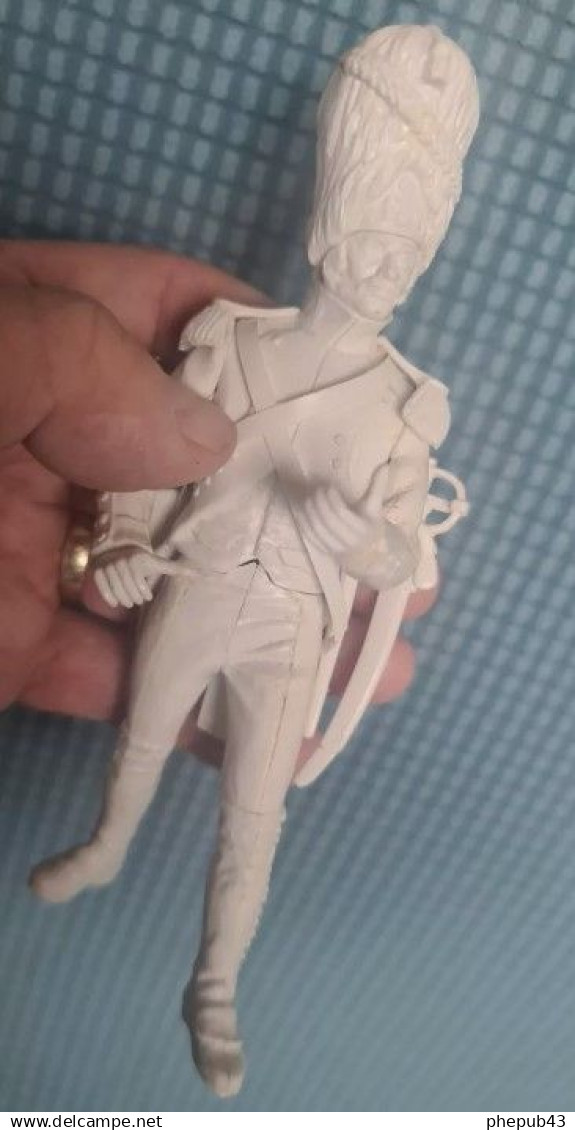 French Grenadier - Imperial Guard - 1815 - Full Plastic Model Kit - Airfix 03545-7 (1:12th) - Figurines