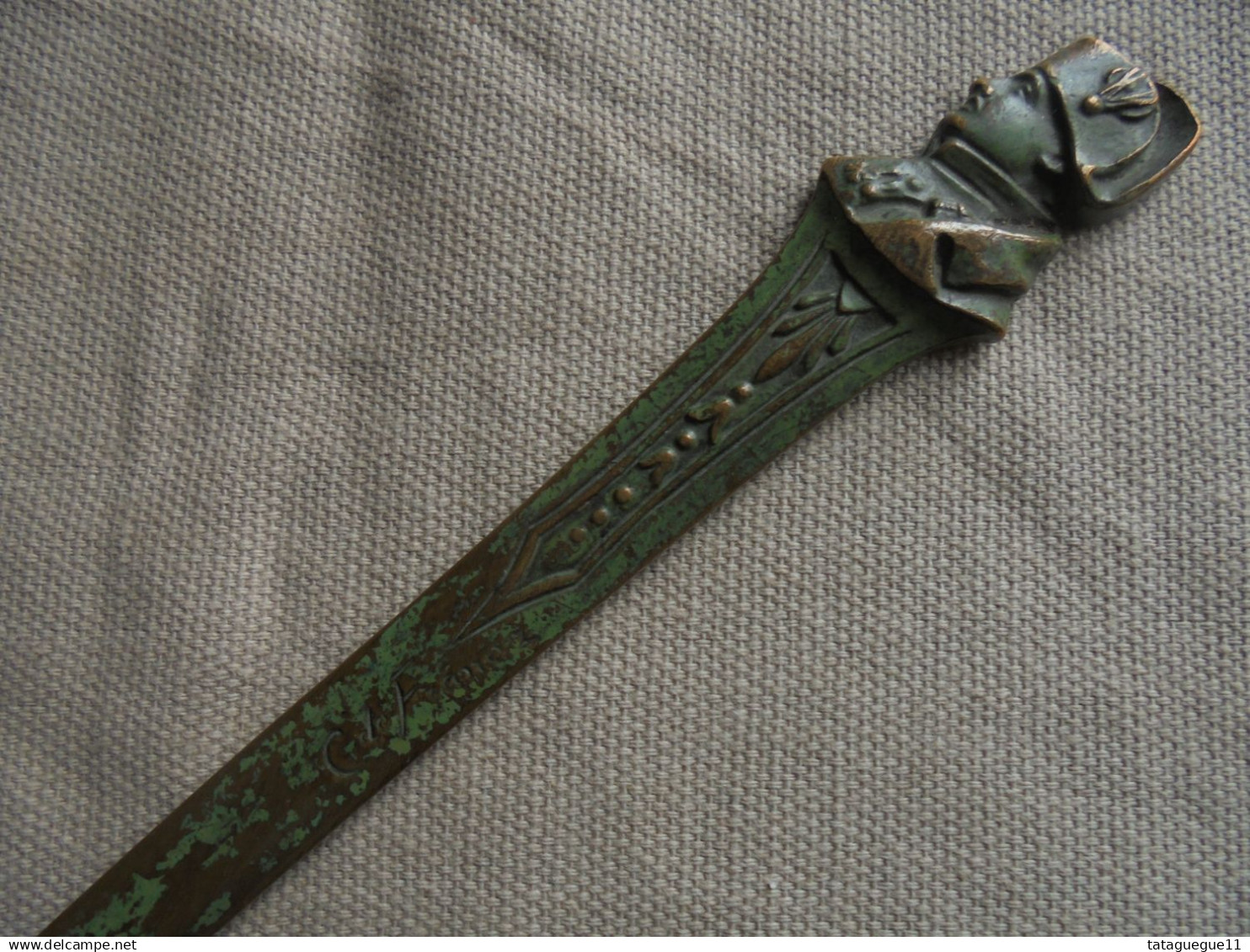 Ancien - Ouvre lettre en bronze signé C. de Franoz Napoléon Bonaparte