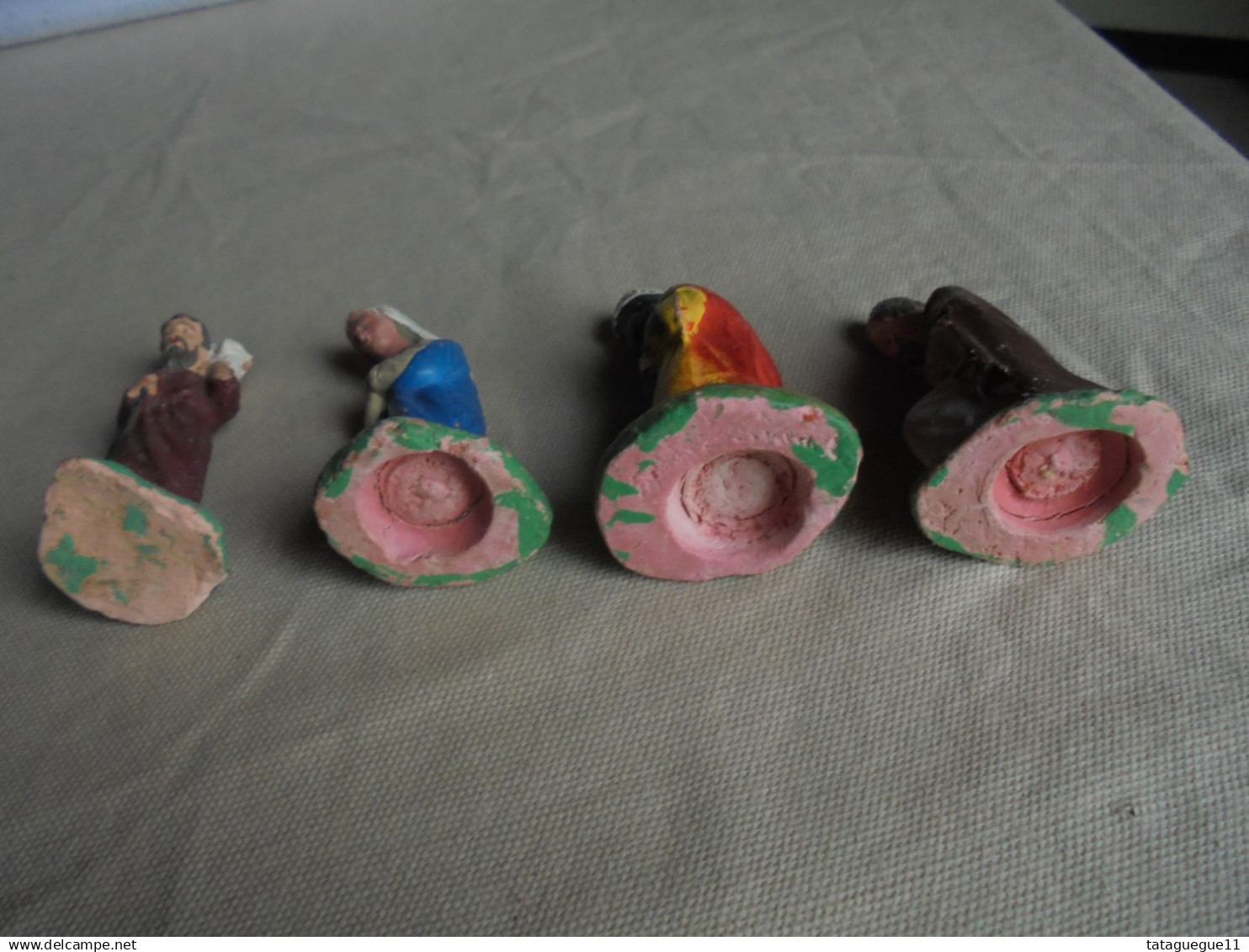 Vintage - 4 figurines de crèche de Noël en terre cuite