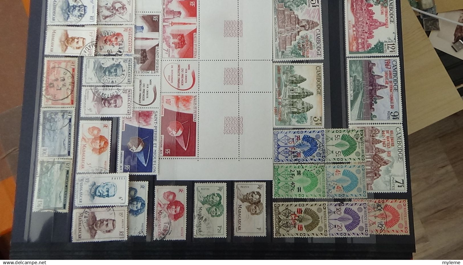 BK224  Bel ensemble des anciennes colonies Françaises dont blocs, carnets ... + fictifs **  A saisir !!!