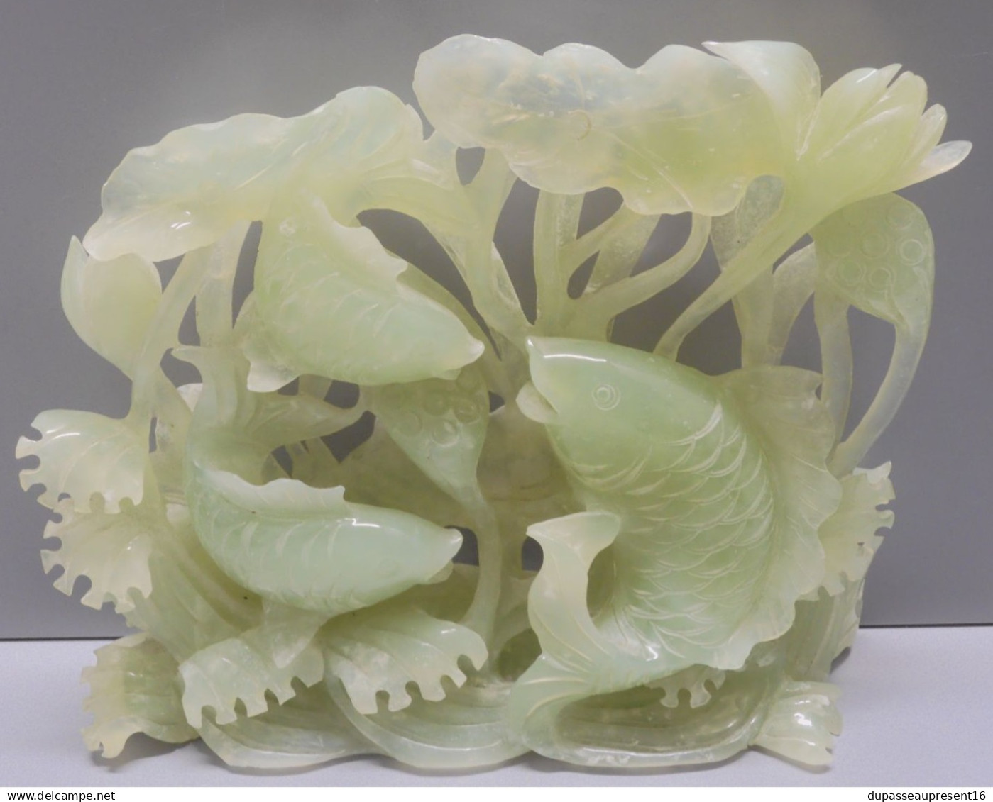 -EXCEPTIONNEL SUJET CARPE KOÏ PIERRE DURE COULEUR JADE JADEITE ORIENT CHINE    E - Pietre E Marmi