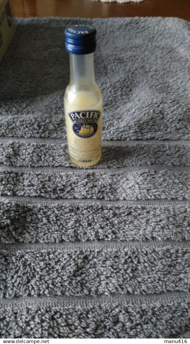 Mignonette Pacific Ricard, Neuve. - Miniaturflaschen