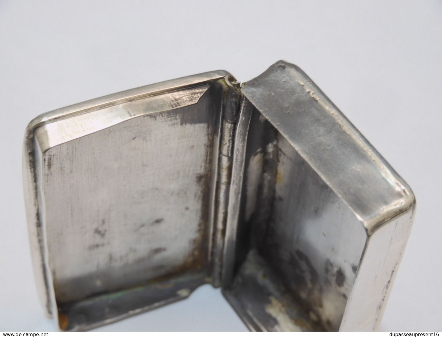 -BELLE TABATIERE ARGENT Guilloché XIXe CARTOUCHE VIERGE poinçon MINERVE       E