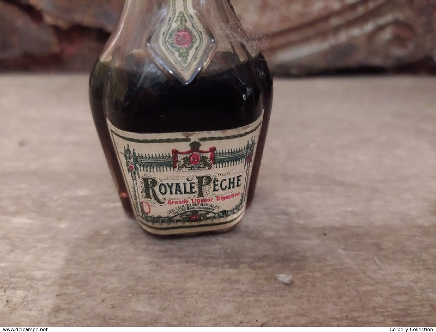 Ancienne Mignonnette Liqueur Royale Pêche Angoulême Charente