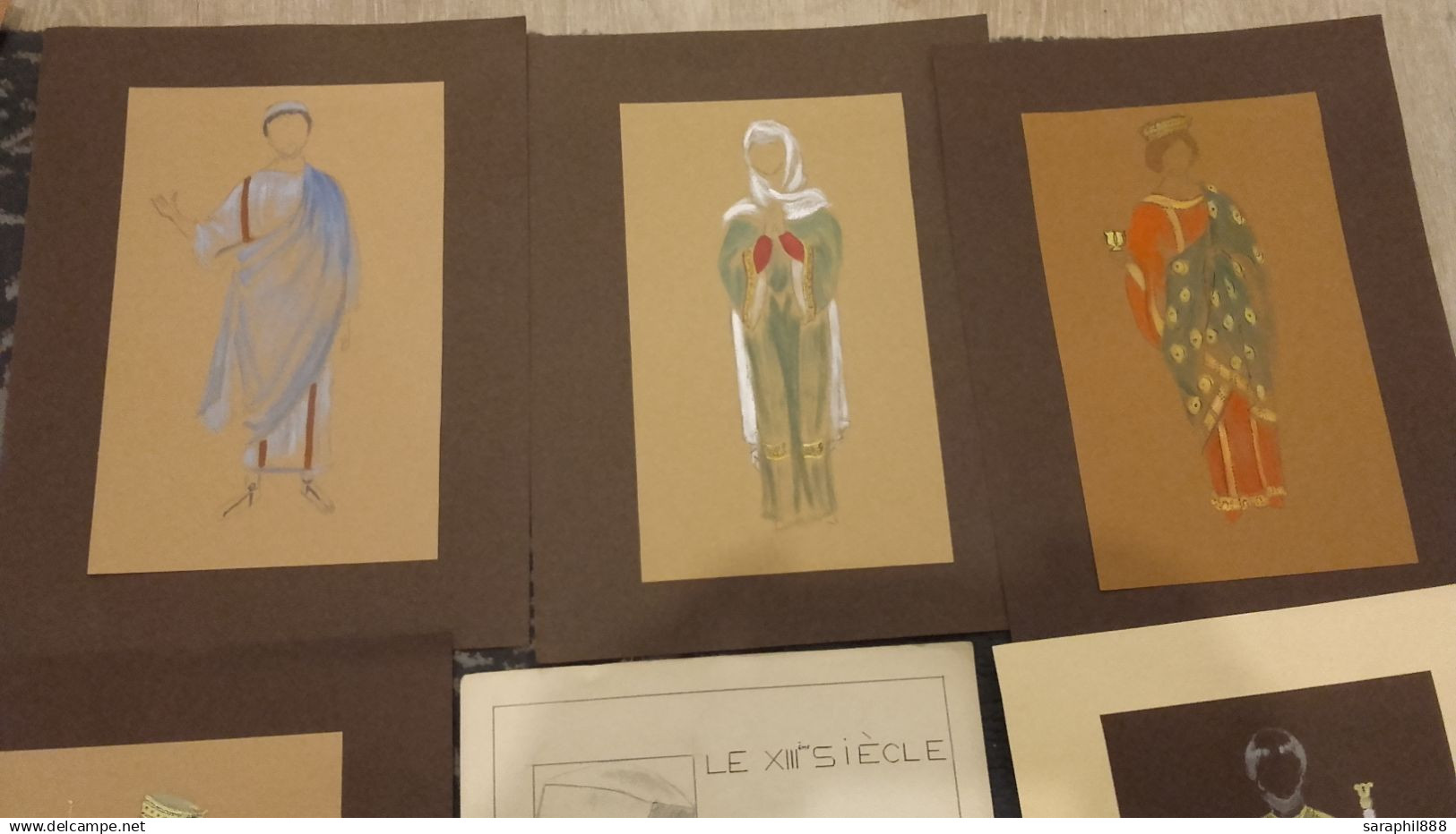 rare ancien lot de 39 dessins de modes Antiques au Pastels avec annotations au dos