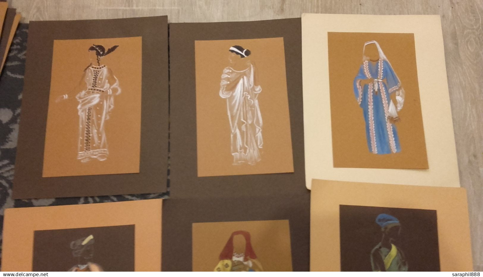 rare ancien lot de 39 dessins de modes Antiques au Pastels avec annotations au dos