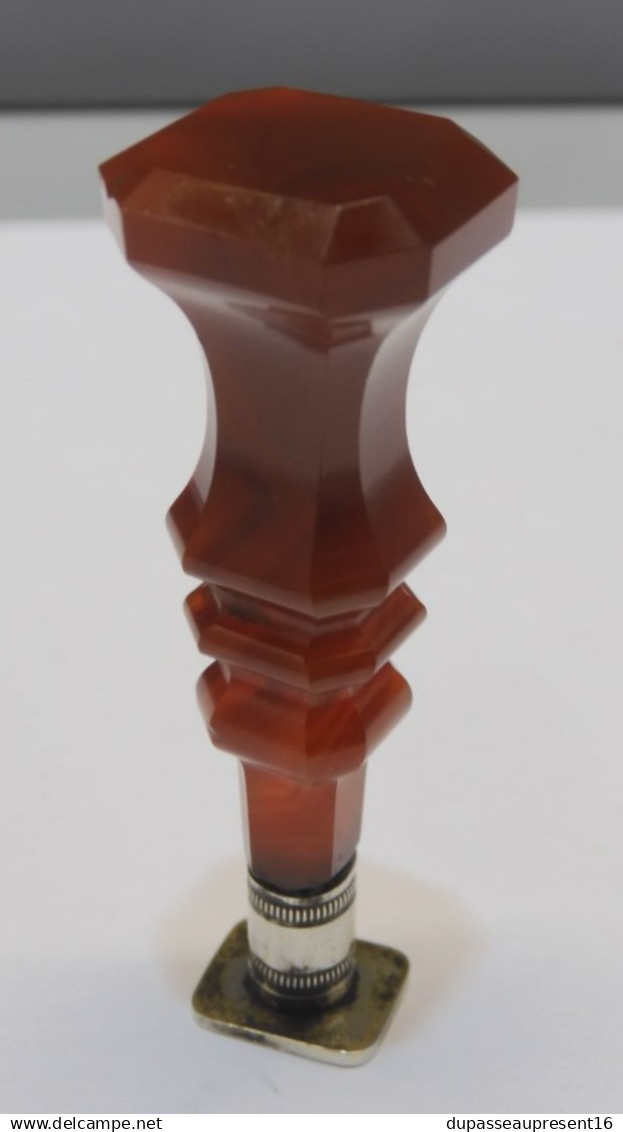 -SCEAU ANCIEN MANCHE AGATE BASE METAL Argenté MONOGRAMME H.T ou TH   E