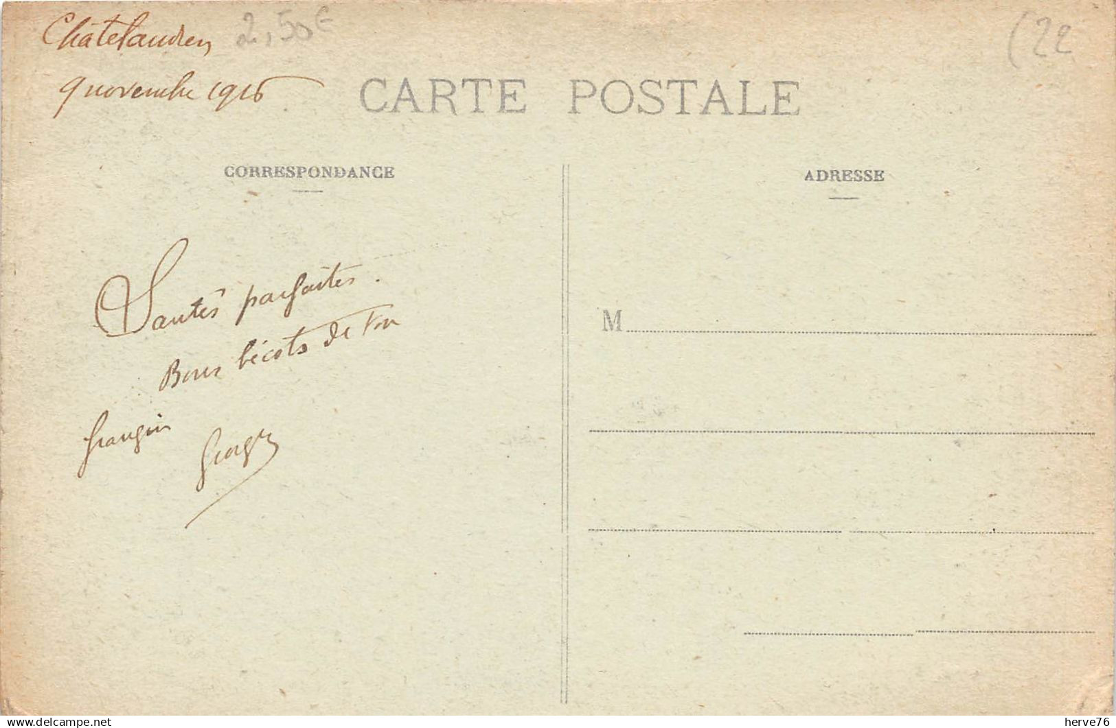 CHATELAUDREN - Place Des Halles - 1916 - Châtelaudren