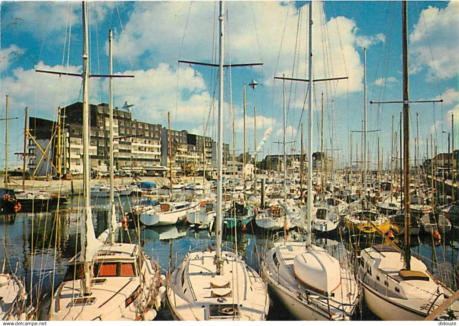14 - Courseulles Sur Mer - Le Bassin Des Yachts - Bateaux - Flamme Postale De Courseulles Sur Mer - CPM - Voir Scans Rec - Courseulles-sur-Mer