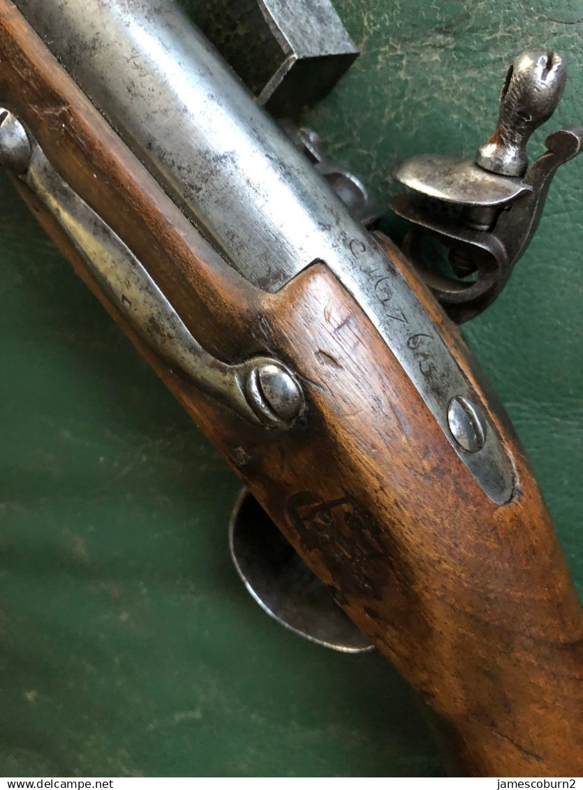 PISTOLET A SILEX 1763/66 REVOLUTIONNAIRE