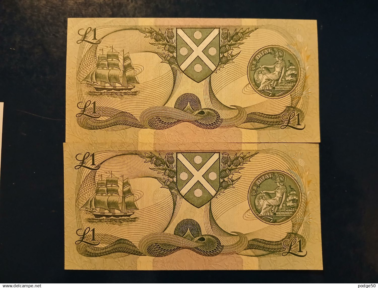 BANK OF SCOTLAND 1986 2 X ONE POUND NOTES D/92 0215072 & D/92 0441165 - 1 Pound